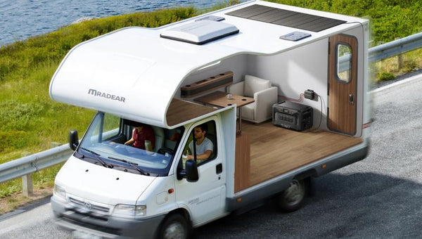 Autocaravana con panel solar y energía portátil